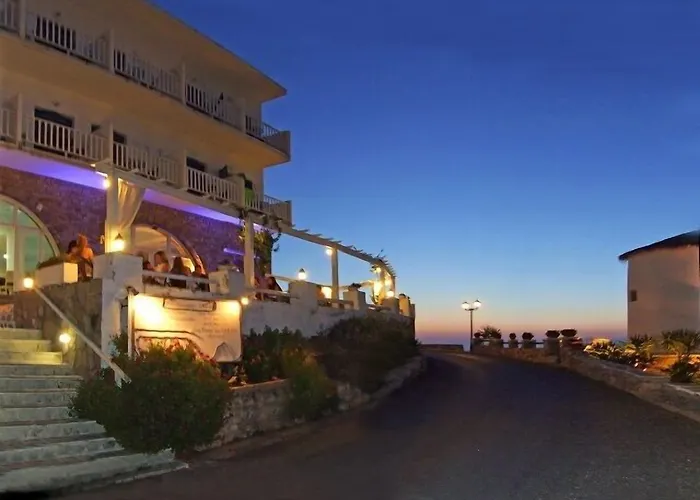 Pandrossos - 3*